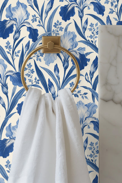 Delicate baby’s breath flowers complementing the wallpaper’s romantic feel