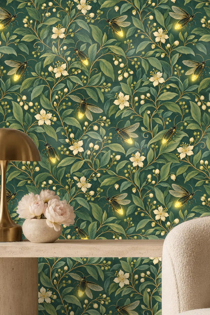 Curving stems and variegated leaves in repeating pattern