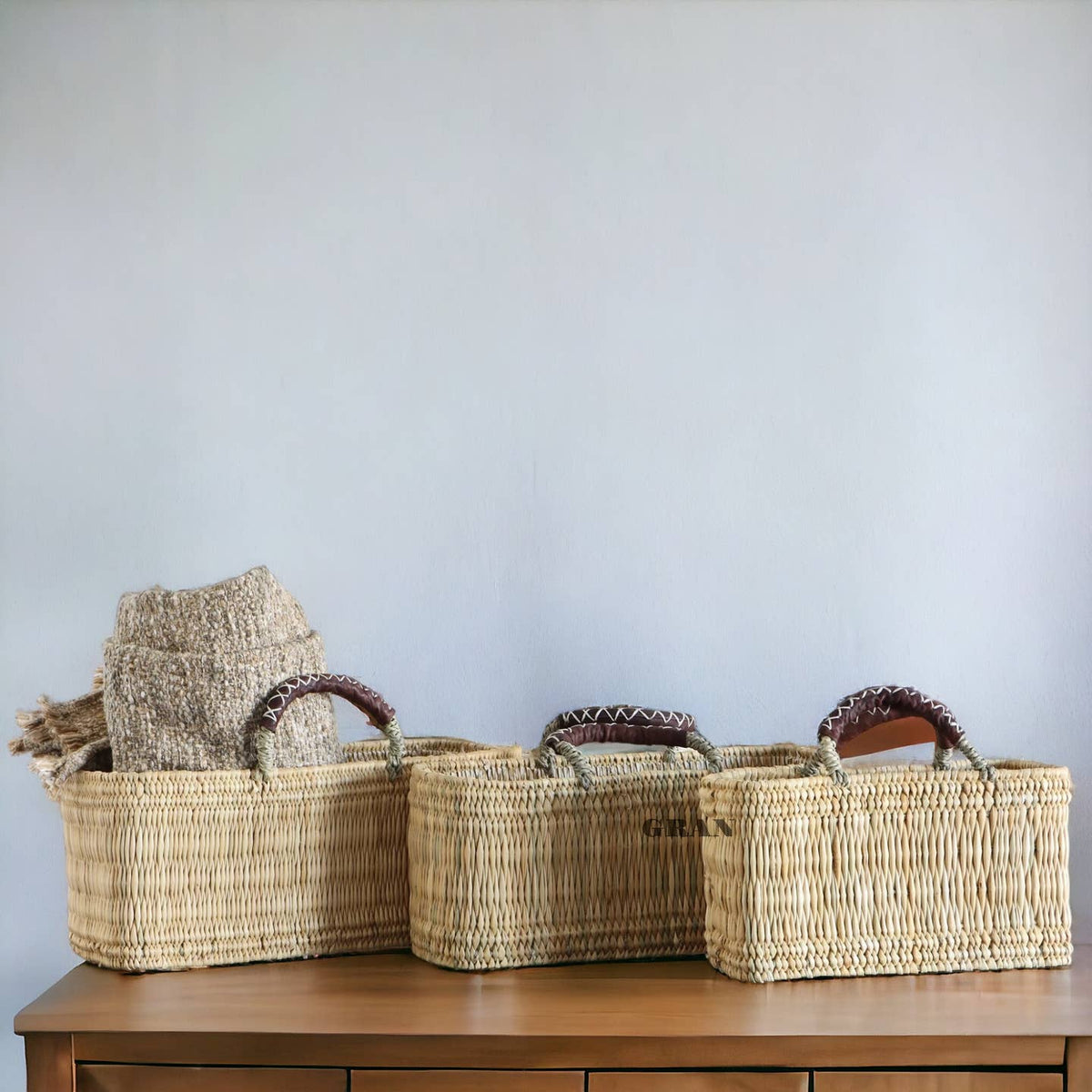 Market Reed Storage & Leather Baskets Shopping Bag by Gran Wholesale — view 4