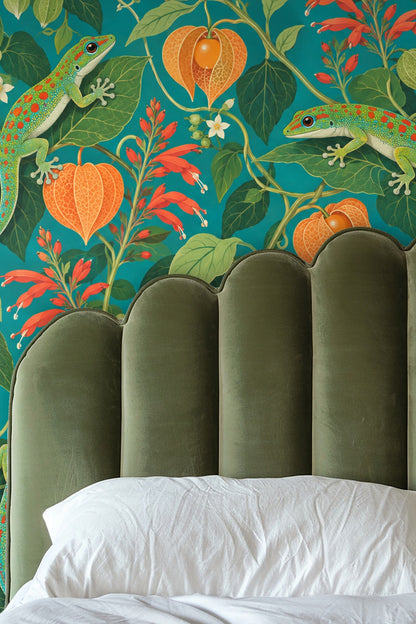 Section of wallpaper highlighting fine leaf venation and flower details