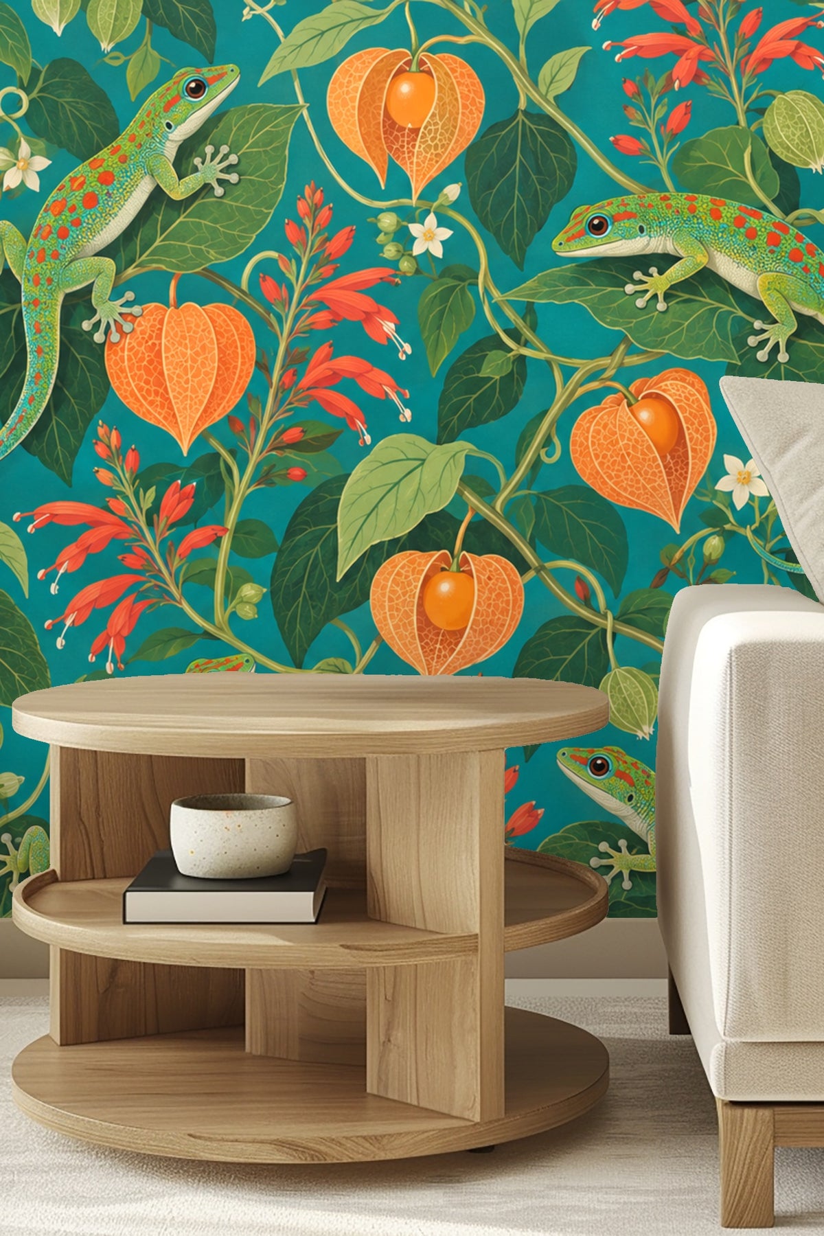 Overall wallpaper pattern with multiple geckos spaced evenly