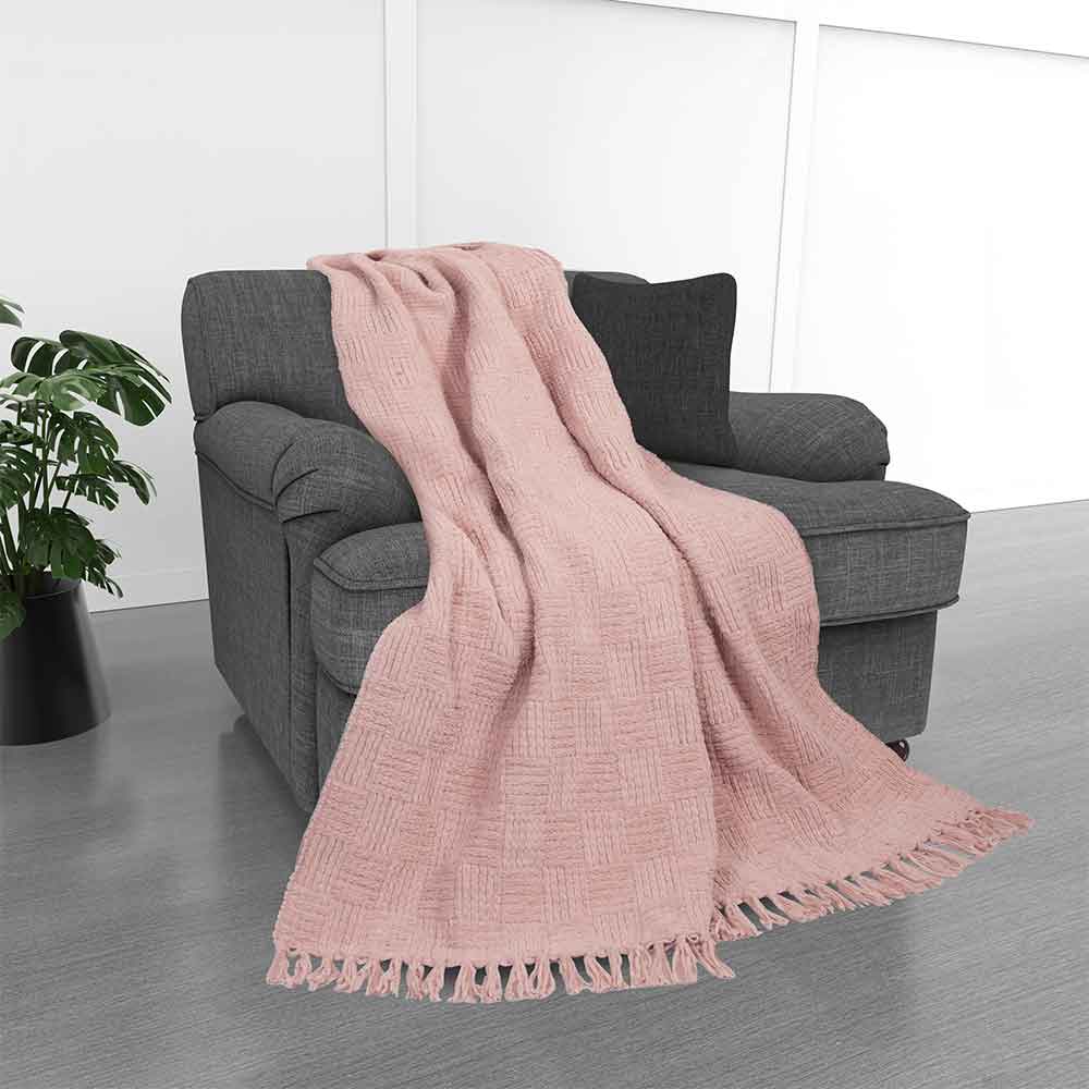 Kathy Ireland Oversized Chenille Fringed Basket Throw by Bed Bath Fashions — view 8