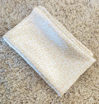 Mulberry Silk Pillowcase For Hair and Skin, 100 Pure Silk Pillow Case Cover 19 Momme Zipper Style, Standard Size, Pack of 1 — Valentines Gift by Marcheduluxe — view 8