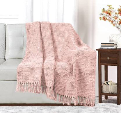 Kathy Ireland Oversized Chenille Fringed Basket Throw by Bed Bath Fashions — view 6