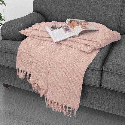 Kathy Ireland Oversized Chenille Fringed Basket Throw by Bed Bath Fashions — view 10