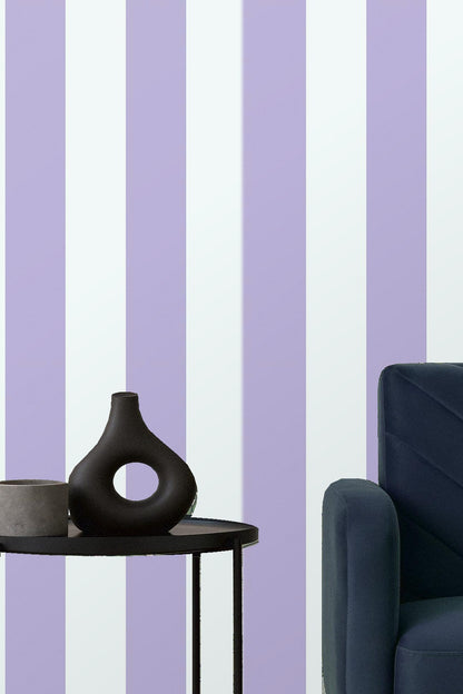 Detail of crisp clean edge between lavender and ivory stripes