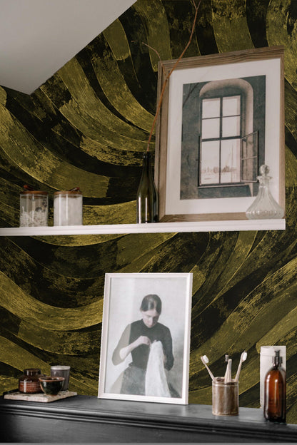 Organic curved stripes pattern in black and bronze olive shades