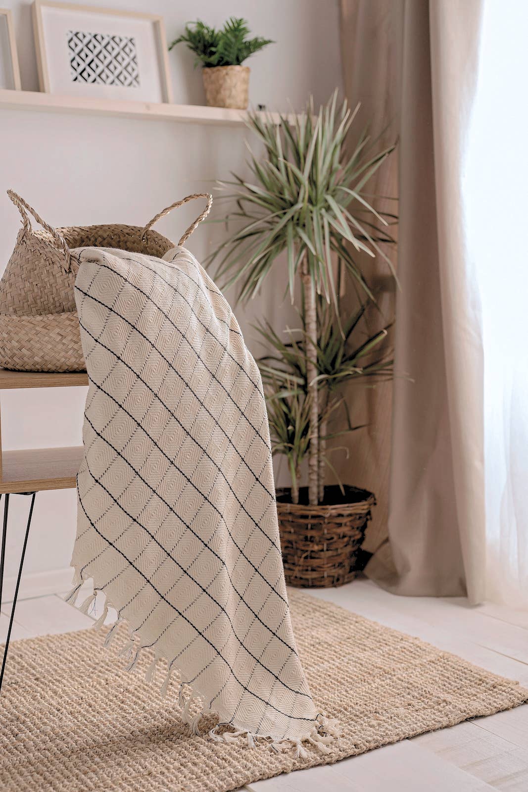 Minimalist 100% Cotton Throw Blankets & Bedspreads by Moa — view 13
