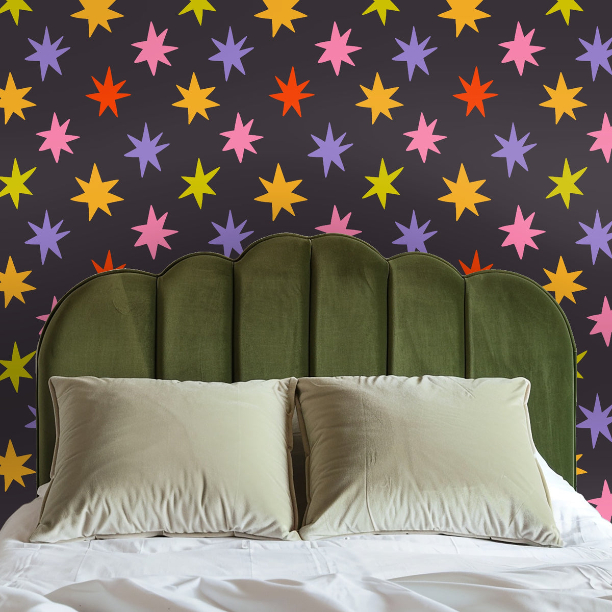 Full wall example with Nocturne Starburst in a midcentury-modern living room, showing pattern repeat and scale
