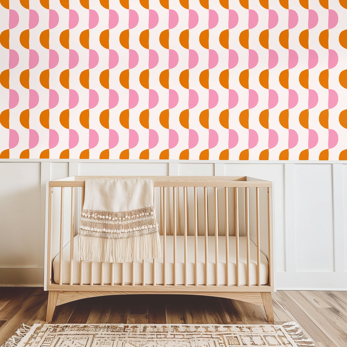Neutral living room with a sofa set against an accent wall covered in the Semicircle Serenade wallpaper.
